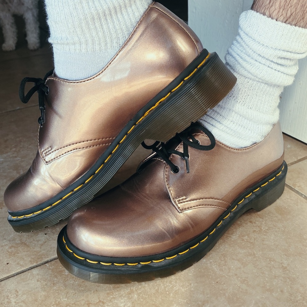 Dr. Martens Pewter Metallic Oxfords!